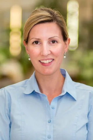 Dr. Sarah Hopkyns