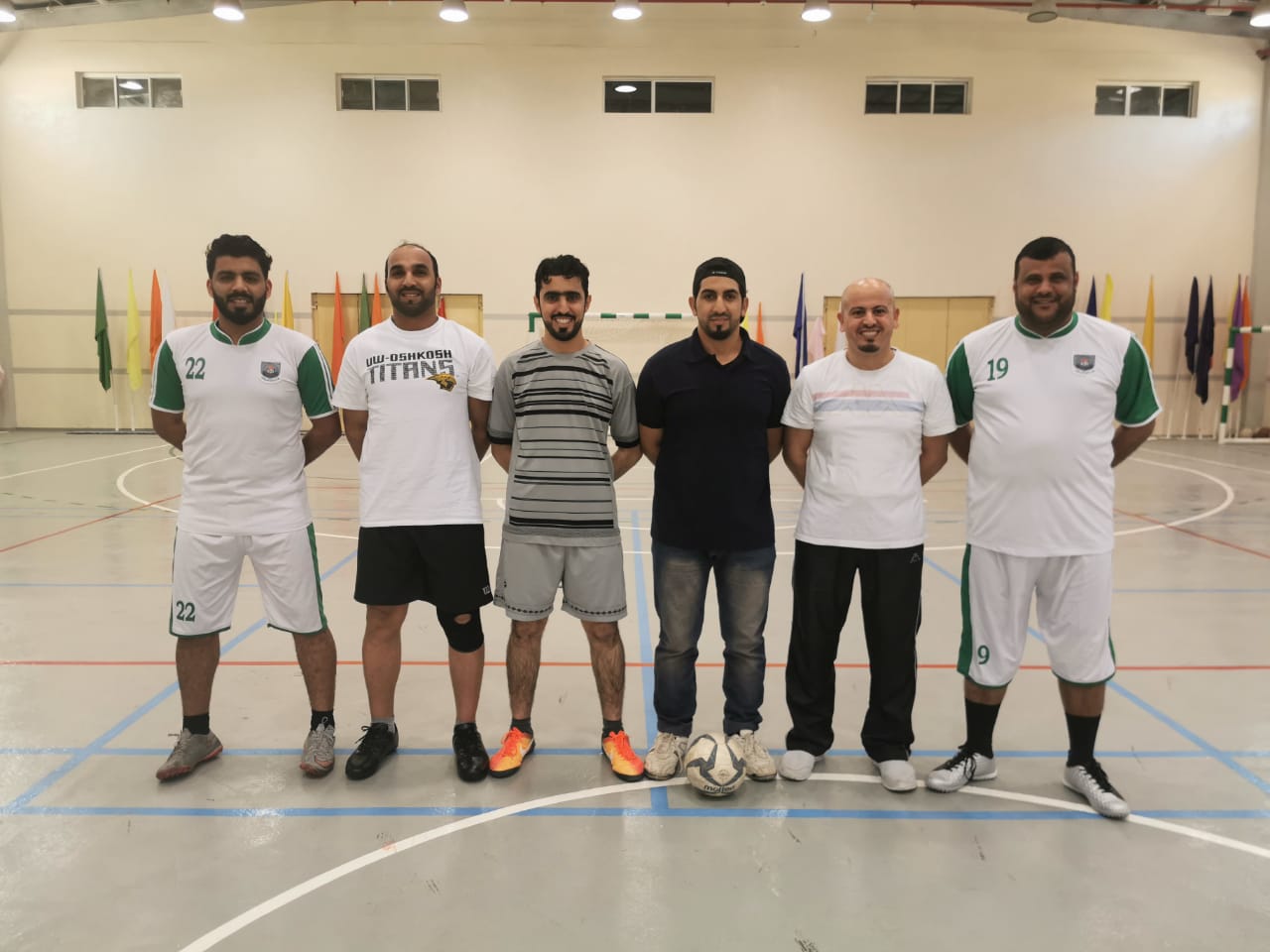 جانب من مباريات خماسي كرة القدم للموظفين