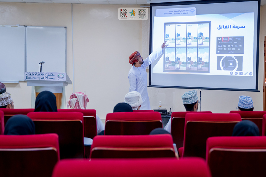 جانب من الورشة