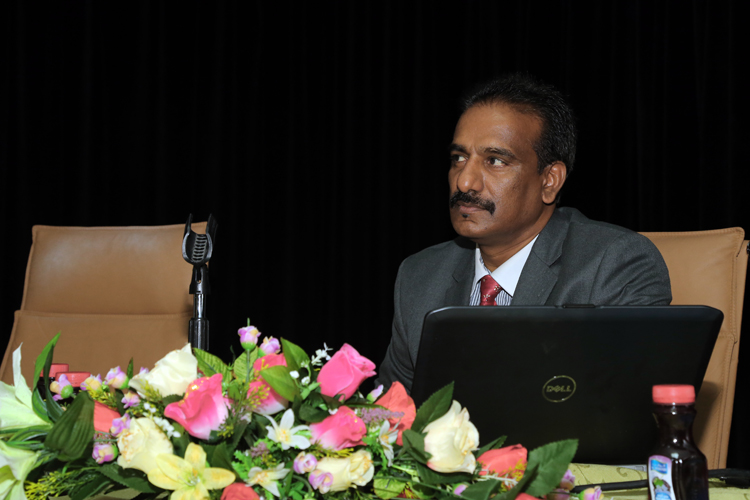 جانب من فعاليات اليوم المفتوح للكلية