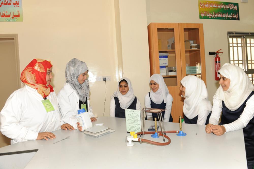 في بادرة هي الأولى من نوعها في السّلطنة.. الجامعة تبدأ بتنفيذ برنامج العمل التّطوّعي مقرّرًا اختياريًّا على طلابها